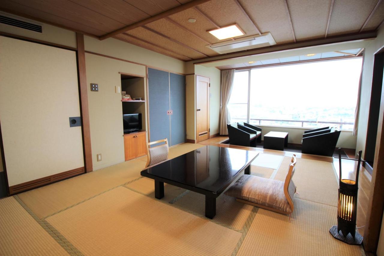 Hotel Hatta Fuefuki Luaran gambar